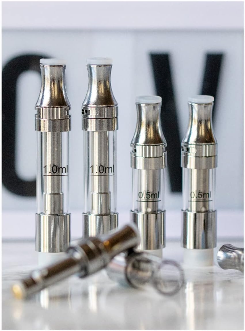 top-filling-process-of-V9-pyrex-glass-cbd-tank
